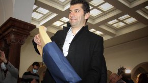 В началото на февруари Петков донесе списък с 19 имена на прокуратурата