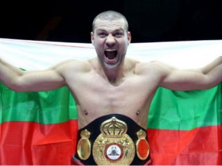 Професионалният боксьор в полутежка категория Тервел Пулев преговаря за мач