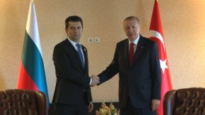  По думите на българския премиер с тази среща се слага ново начало на отношенията между Турция и България