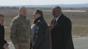 Министърът на отбраната на САЩ Лойд Остин вече е в България