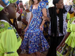 Принц Уилям и Кейт Мидълтън са на осемдневна карибска обиколка