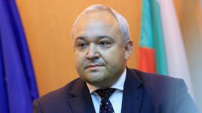 Демерджиев беше служебен министър на правосъдието от октомври 2021 г до декември 2021 г.