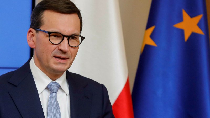 В петък полският министър-председател Матеуш Моравецки посочи три европейски държави,