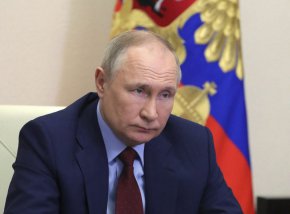 Путин отбеляза, че ситуацията в глобалната енергийна сфера значително се е влошила в резултат на "груби и непазарни мерки", въведени от чуждестранни партньори, включително засилване на натиска върху руския газов гигант Газпром