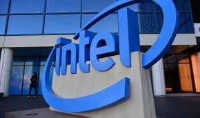 Intel продължава да се присъединява към световната общност, която осъжда войната на Русия срещу Украйна и призовава за бързо завръщане към мира, заявиха от компанията