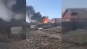 Скрийншот от видеоклип в социалните мрежи, за който се твърди, че показва последиците от обстрел в Климово, Брянска област, Русия