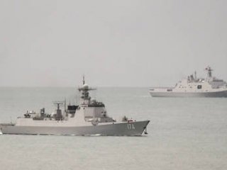 Китайските военни организираха мащабна военноморска и въздушна патрулна мисия и