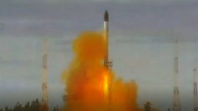 Новата ракета беше изстреляна от военния космодрум Плесецк в сряда сутринта, а руският президент Владимир Путин нарече това "събитие от голямо значение" за страната