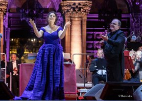 Диригентът Найден Тодоров ще си партнира с оперната прима Соня Йончева в Барселона