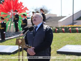 Слава Богу че имаме диктатура заяви президентът на  Беларус Александър