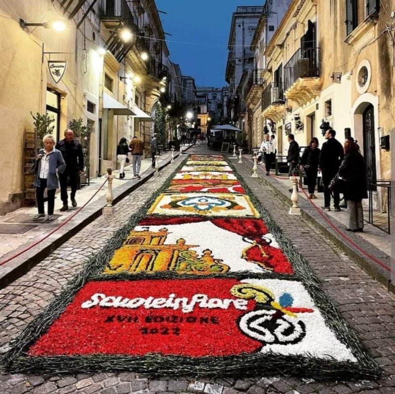 Завърши традиционният фестивал на цветята в Ното: бароковото бижу на