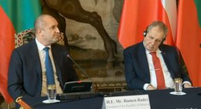  Милош Земан след срещата си с българския президент Румен Радев, който е на официално посещение в страната