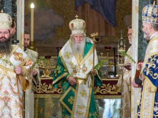 Българският патриарх Неофит е претърпял инцидент и е настанен в