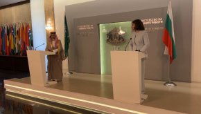 При предишното посещение на саудитския принц през 2020 г. сред обсъжданите теми беше енергийното сътрудничество между двете страни