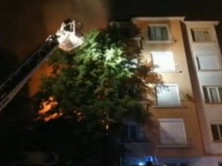 Пожар е изпепелил покрива на сграда на ул Иван Асен
