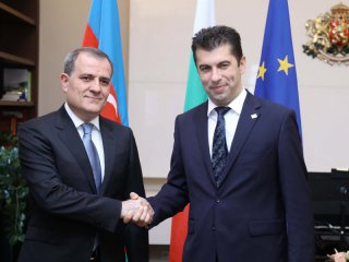 Премиерът Кирил Петков проведе среща с външния министър на  Азербайджан