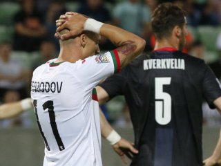 Българският футбол изживя една от най срамните вечери от началото на