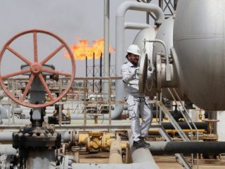 САЩ разкриха лицемерието си като обявиха забрана за руския петрол