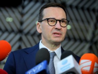 Полша има готовност да отвърне на евентуална руска инвазия предупреди