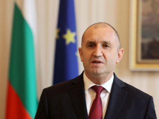 Българските политици не бива да бързат да обявяват историческа победа