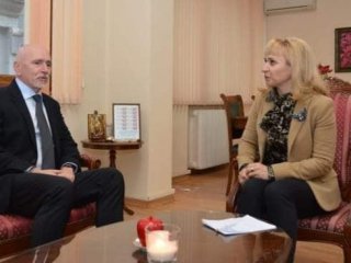 На среща с омбудсмана Диана Ковачева на 11 януари министърът