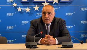 Според Борисов, който получи доста похвали от възловите личности в ЕС за позицията си по преговорите със Скопие, не ГЕРБ, а ПП е изпаднала в изолация, защото по неговите думи се е „счупила”.
