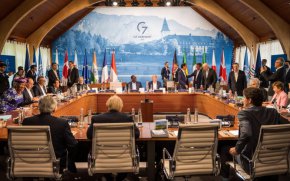 Пленарна сесия на открито през втория ден от тридневната среща на върха на Г-7 в замъка Елмау | Thomas Lohnes/Getty Images
