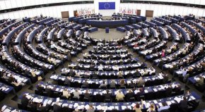328 евродепутати подкрепиха предложените инвестиционни етикети, 278 бяха против, а 33 се въздържаха. За да бъде отхвърлено предложението, е необходимо абсолютно мнозинство от 353 гласа.
