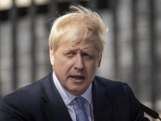 Британският премиер Борис Джонсън ще подаде оставка днес като лидер