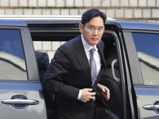 Президентът на Южна Корея Юн Сук йол помилва вицепрезидента на компания