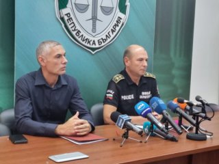Полицията в Бургас разби престъпна група за изкупуване и регистрация