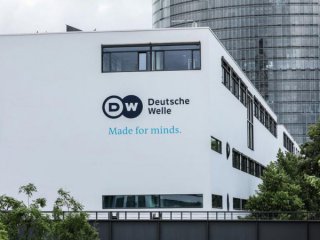 Рускоезичната секция на Deutsche Welle DW разпространява руска пропаганда твърди