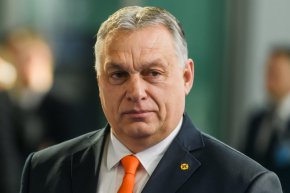  "Напълно възможно е именно тази война да сложи демонстративен край на западното господство", каза Орбан.