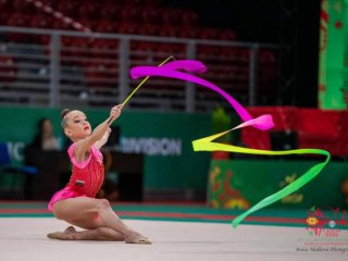 Малката голяма българска фурия Стилияна Николова 3 финала 3 сребърни медала