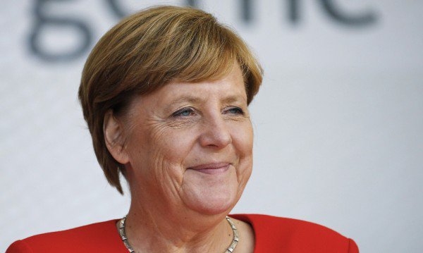 Бившият германски канцлер Ангела Меркел получи престижната награда Нансен на