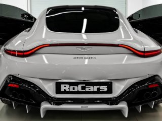 Aston Martin Vantage 2022 г звук интериор и