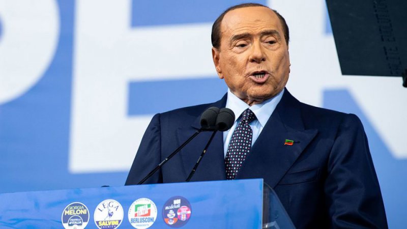 Бившият министър-председател на Италия Силвио Берлускони предизвика полемика тази седмица,