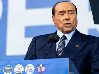 Бившият министър председател на Италия Силвио Берлускони предизвика полемика тази седмица