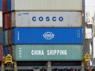 Немският кабинет одобри в сряда инвестиция на китайската Cosco за