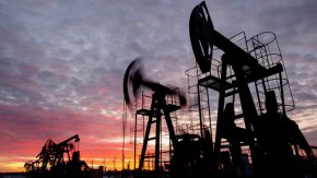 Министърът на енергетиката на Обединените арабски емирства Сухейл Мохамед ал-Мазруи заяви в понеделник, че Организацията на страните износителки на петрол и нейните партньори, известни като "ОПЕК +" ще останат група, на която може да се има доверие при балансирането на предлагането и търсенето на петрол