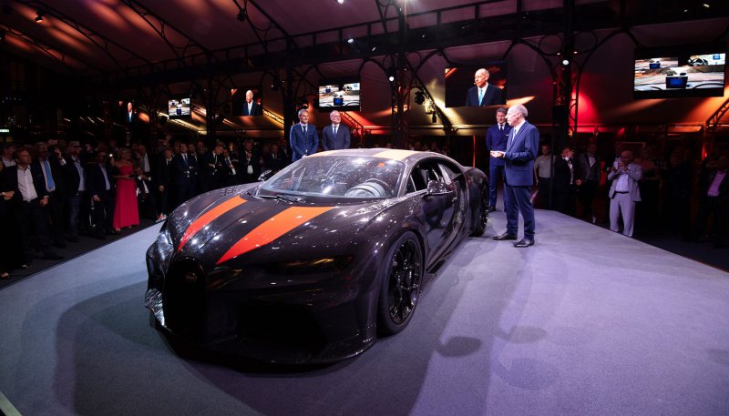 Bugatti зашемети автомобилния свят, когато новата версия на Chiron преодоля