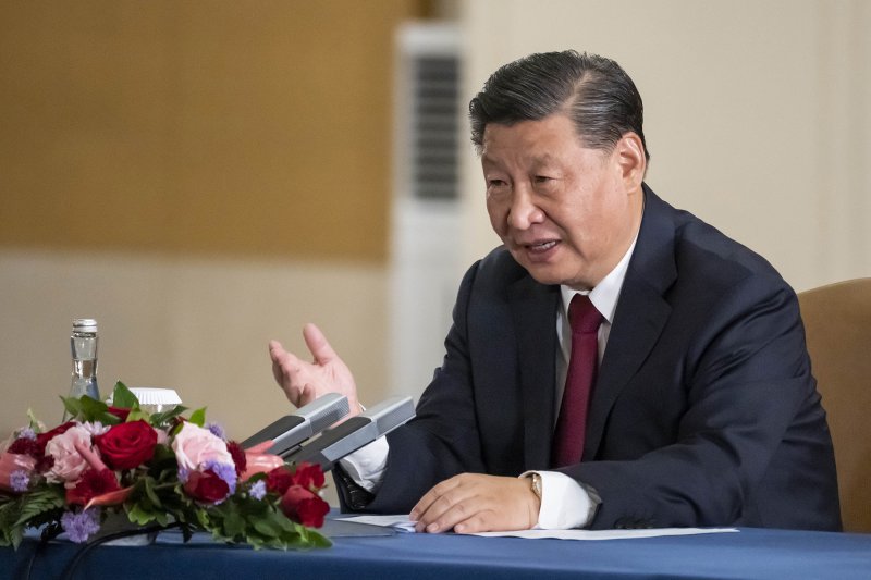 По време на срещата в понеделник китайският лидер Си Дзинпин