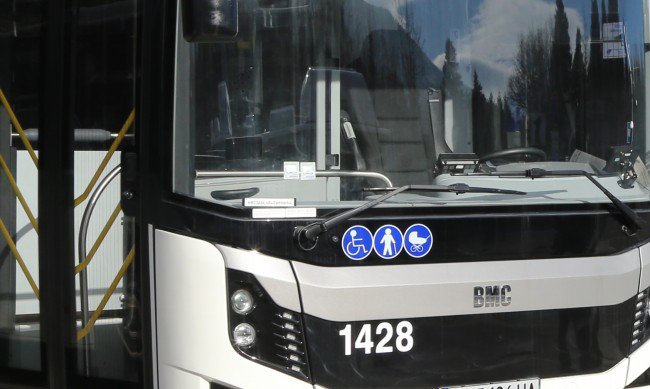 Две експресни автобусни линии тръгват в столицата от днес, съобщиха