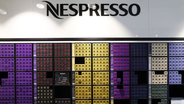 Бизнесът за кафе на Nestle Nespresso представя компостируеми капсули на