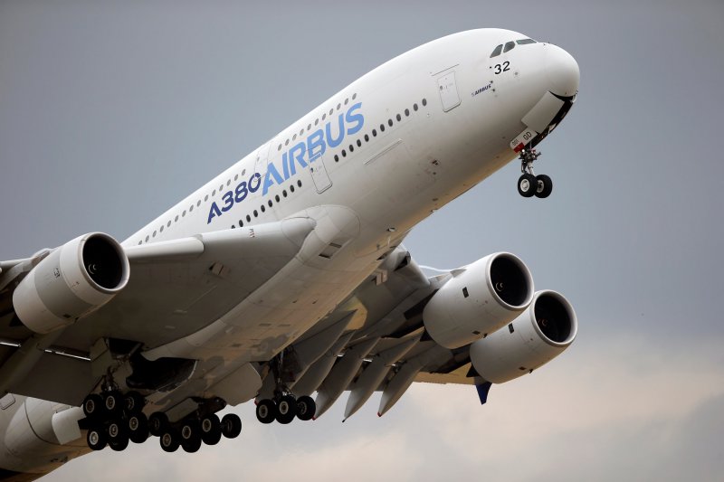 Главният производител на самолети Airbus очаква да намали зависимостта си
