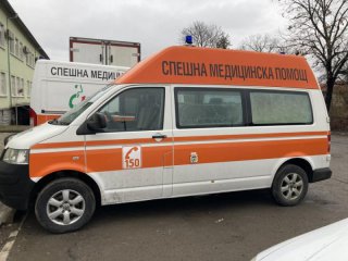 Група мигранти е била заловена в Бургаско в линейка съобщават