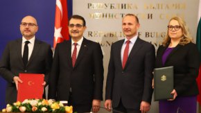Булгаргаз" посписа споразумение, с което получи достъп до терминалите и газопреносната мрежа на турската "Боташ"