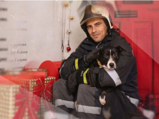 Бургаски пожарникари заснеха нов благотворителен календар Тази година каузата на