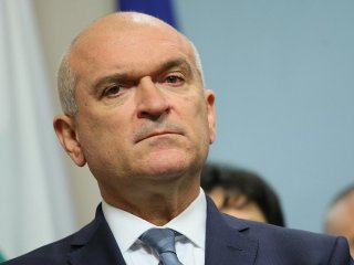 Димитър Главчев ексшеф на парламента За даренията от Nexo не