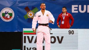 В категория до 100 кг българинът Борис Георгиев загуби във втория кръг с ипон от Арън Фара (Австрия).